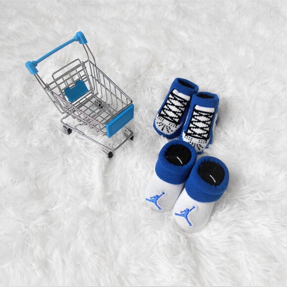 Nike Jordan Infant Booties 2 Pack Baby Newborn 0-6 Mo Blue String Design - Picture 4 of 13